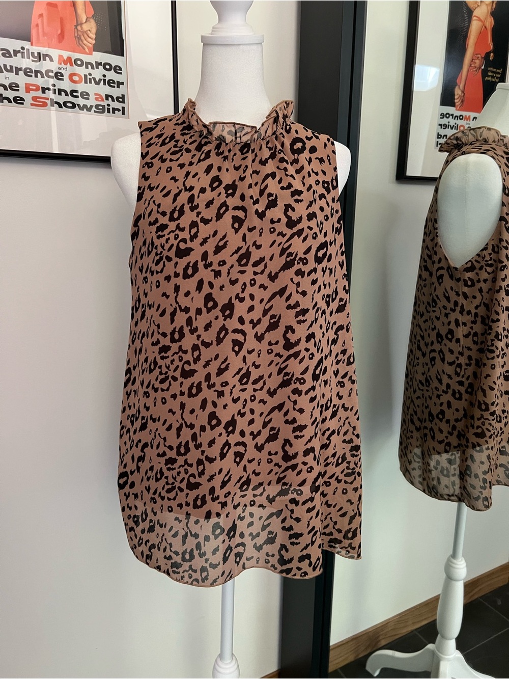 Sleeveless Leopard Print Blouse - Brown